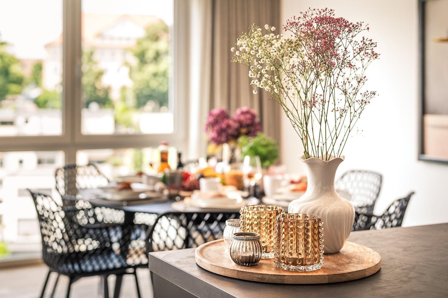 טטנאנג Golden Poodle Luxusappartment Am Neuen Schloss Tettang מראה חיצוני תמונה