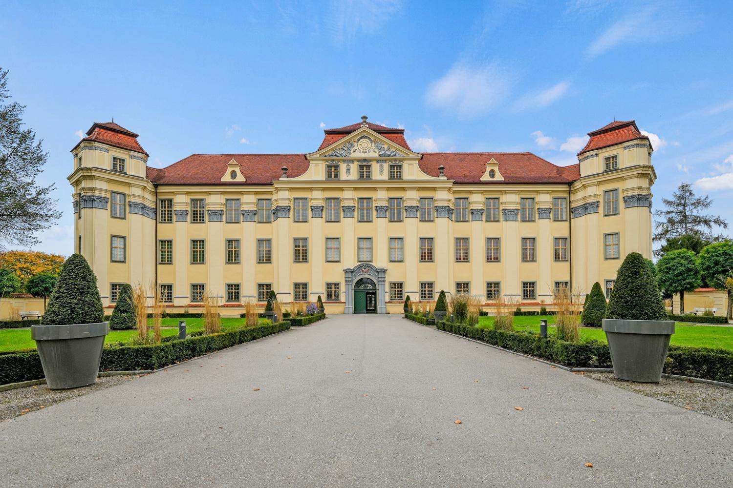 טטנאנג Golden Poodle Luxusappartment Am Neuen Schloss Tettang מראה חיצוני תמונה